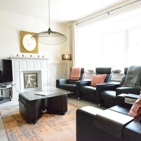 Large Townhouse With Pool Table Villa บูยง ภายนอก รูปภาพ